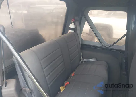 1999 Jeep Wrangler Sport z USA, uszkodzony, nr VIN 1J4FY19S5XP482862